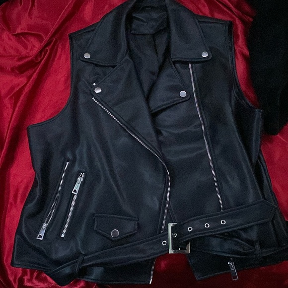 Xl PU leather biker vest - Picture 1 of 4